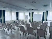 Granada Conference, Wellness and Sport Hotel Các khách sạn ở Kecskemet