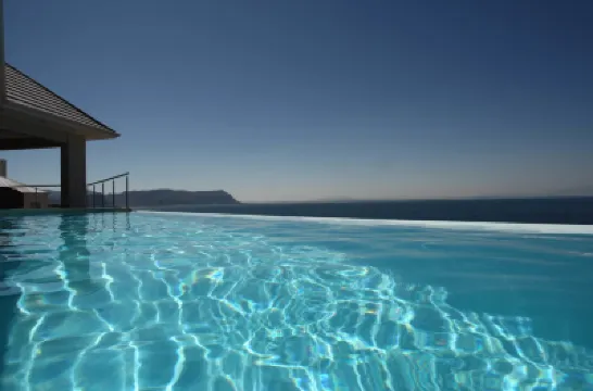 Aqua Terra Boutique Guesthouse - Simon's Town, Cape Town โรงแรมใกล้หาด Seaforth Beach