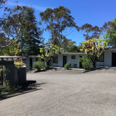 Sky Rider Motor Inn Hotels near Bridal Veil Falls Track
