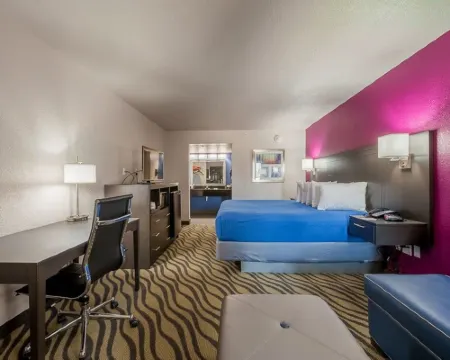 Stratford House Inn Hotels in Oklahoma County