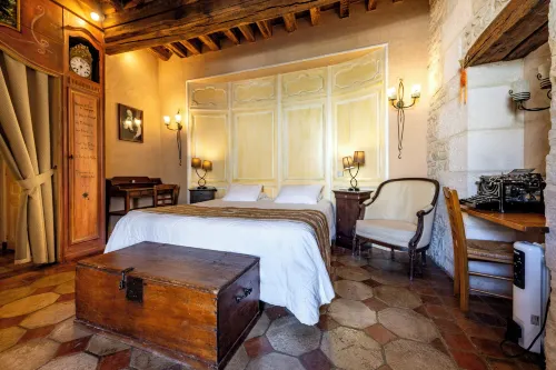 Hôtel de La Beursaudiere Hotels in Nitry