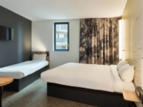 巴黎巴尼奧萊門B&B酒店 巴尼奧萊酒店