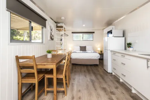 Banksia Tourist Park - Pet friendly