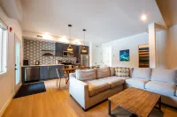 Basecamp Resorts Revelstoke Hotel di Revelstoke
