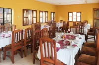 Rwenzori International Hotel Kasese - breakfast