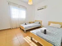 Off Course Seaview Apartment