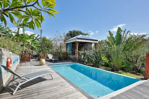 Gite la Tortue Bleue Piscine & Malendure - 홈스테이