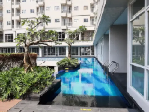 Elegant and Comfy Studio Apartment at Bintaro Icon