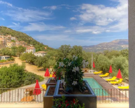 Hotel Casale Olmia Hôtels à : Moncale