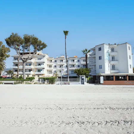 Sand Beach Apartments