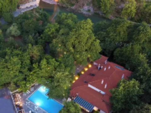 奧斯河樹屋 科尼察酒店