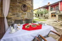 TouristFarm - Apartments "RED FAIRYTALE" Hotels in Marezige