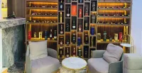 LINTOC HOTEL & SUITES LTD