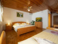 ルームズ & アパートメンツ プリ マトヨン ブレッドのホテル