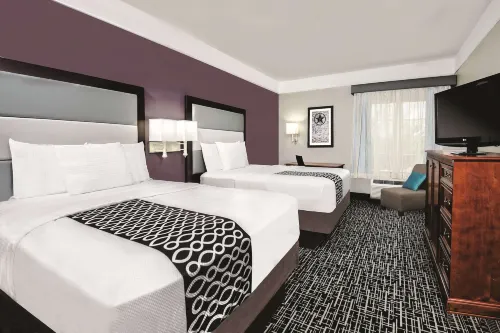 La Quinta Inn & Suites by Wyndham Houston Rosenberg Hotels in Rosenberg