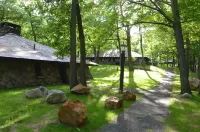 Overlook Lodge and Stone Cottages at Bear Mountain Hotel a Peekskill