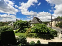 Auberge d'Ici et d'Ailleurs Hotels in Turenne