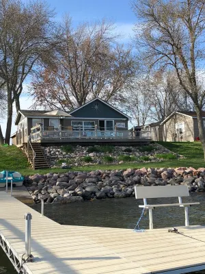 Private lake front property with huge patio! Hotels in Hamlin County