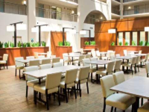 Embassy Suites by Hilton Cincinnati Northeast Blue Ash Hotels in Blue Ash