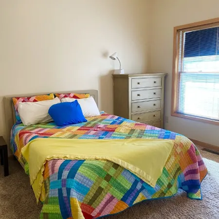 Charming 4-bedroom Saint Mary's Lake house in Battle Creek