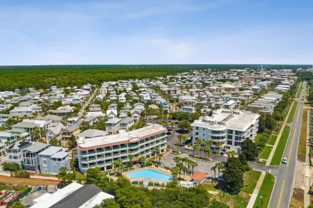 Gulf Views and Sizable Pool - Charming Coastal Retreat Отели рядом с достопримечательностью «Alys Beach»