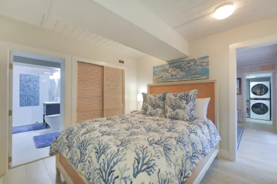 Private Heated Pool and Exclusive Beach Access - Charming Island Retreat