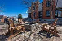 Luxury Townhome Walkable to Old City & DT Knox Hotels in Knox County