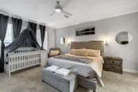 Indoor Theatre and Artificial Turf Oasis - Stylish Retreat