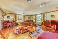 Mountain View Condo with Fast WiFi, Shared Hot Tub, & Resort Amenities Hotels in Stratton
