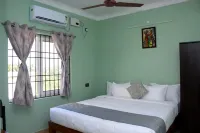 Le Premier Inn -with Swimming Pool Hotels in Periyamudaliyar Chavadi