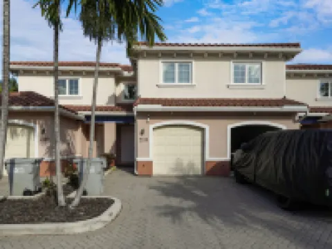 Elegant Townhouse with Heated Pool and Spa - Serene Coastal Oasis