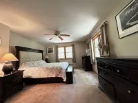 Hot Tub and Resort Amenities - Beautiful Alpine Getaway