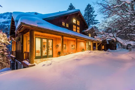 Secluded Mountain Sanctuary - WiFi, Stream, Family Friendly Отели в г. Sundance