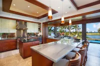 Private Plunge Pool and Access to Exclusive Club Amenities - Stunning Villa