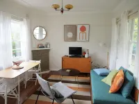 One bedroom holiday flat near the 3 Sisters
