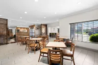 Country Inn & Suites by Radisson, Topeka West, KS - Frühstück