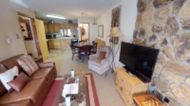 Breathtaking Views and Cozy Fireplace - Charming Mountain Retreat