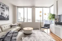 Sweeping City Views and Modern Kitchen - Stylish Serenity