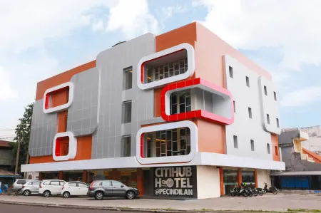 Life Hotel Stasiun Kota Surabaya