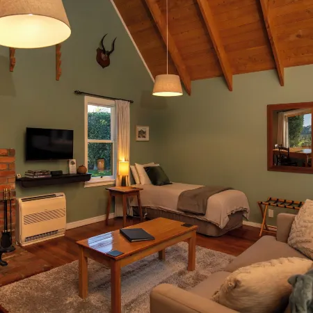 St Leonards Vineyard Cottages Hotels in Blenheim