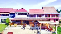 Raffiel Nias Hotels near UD. Tiga Sinar