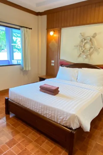 ห้องซูพีเรียร์ เตียงใหญ่ 1 เตียง