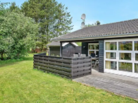 4 Star Holiday Home in Ålbæk Hotels in Albaek