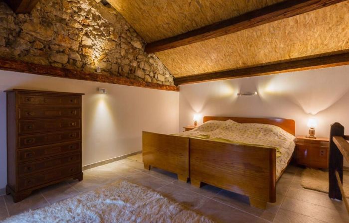 Large Holiday Home with Private Pool, Wellness & Sea View