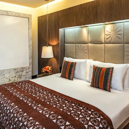 The Park New Delhi Отели рядом с достопримечательностью «Коннот Плейс»