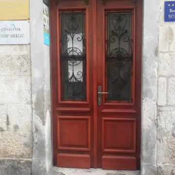 Tifani Luxury Rooms 2