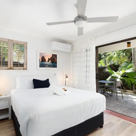Noosa International Resort Отели рядом с достопримечательностью «Торгово-развлекательный центр Noosa Junction»