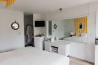 Capri Southampton Hotels in Bridgehampton