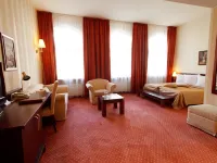 Monika Centrum Hotels Hotels near Kipsala