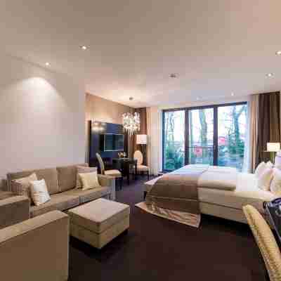 Relais & Châteaux Hotel Burg Schwarzenstein Rooms